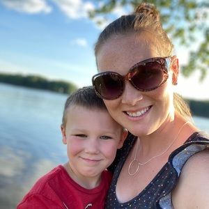 Meet your Posher, Alaina